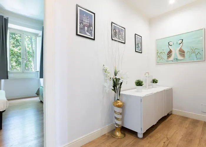 Passeggiata Di Ripetta Tevere View Spacious 2 Bedroom For 7 Pax