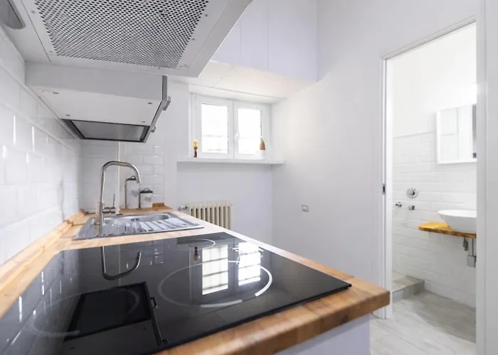 Apartment Passeggiata Di Ripetta Tevere View Spacious 2 Bedroom For 7 Pax Rom
